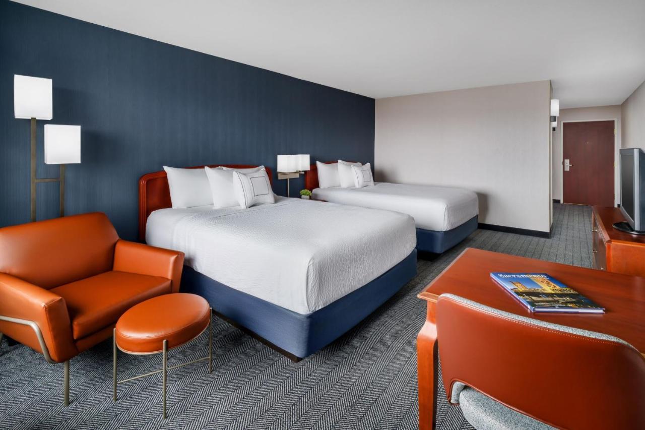 מלון Courtyard By Marriott Sacramento פולסום מראה חיצוני תמונה