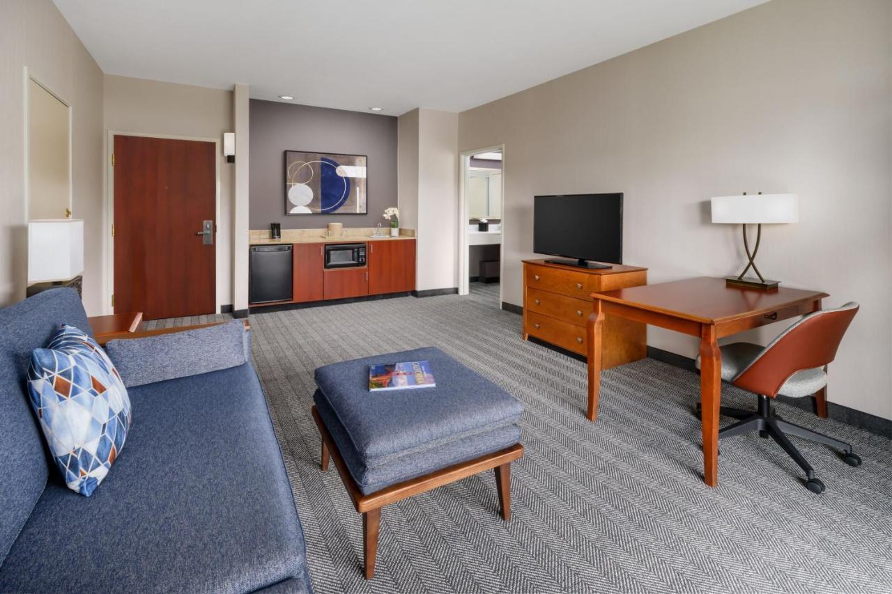 מלון Courtyard By Marriott Sacramento פולסום מראה חיצוני תמונה
