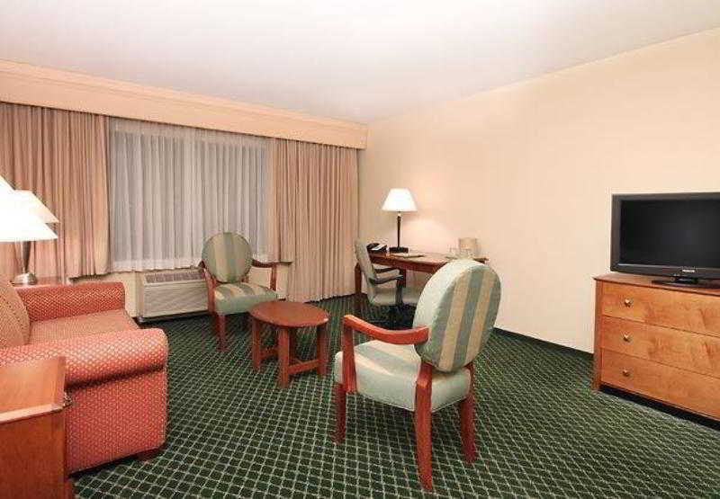 מלון Courtyard By Marriott Sacramento פולסום מראה חיצוני תמונה