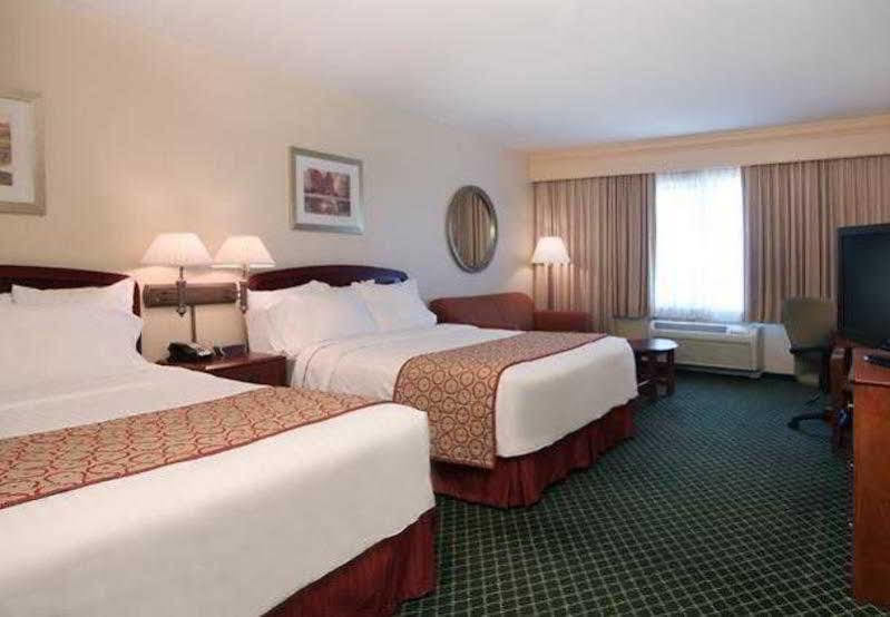 מלון Courtyard By Marriott Sacramento פולסום מראה חיצוני תמונה
